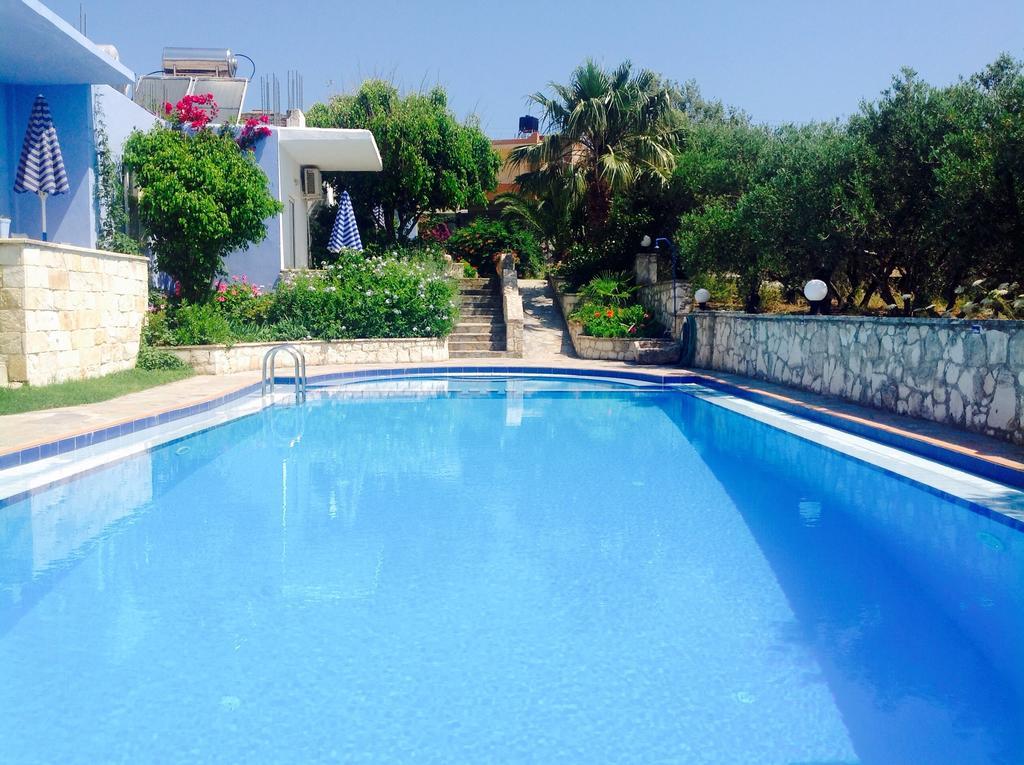 Marika Studios&Apartments Georgioupoli Bagian luar foto