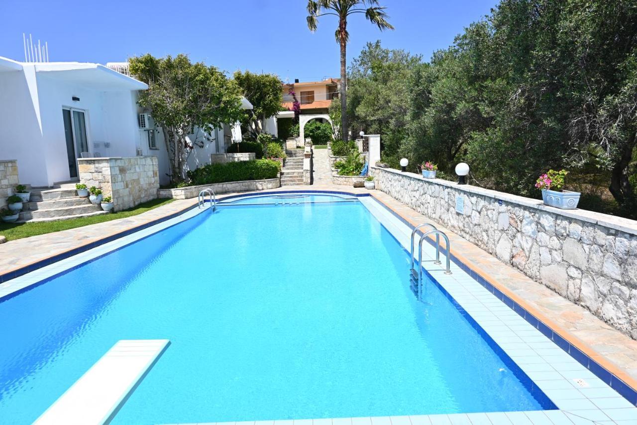 Marika Studios&Apartments Georgioupoli Bagian luar foto